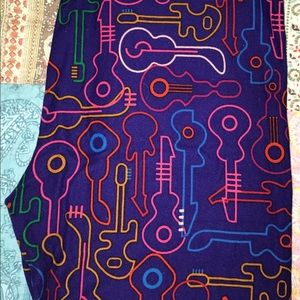 LuLaRoe TC Picasso Guitar Leggings